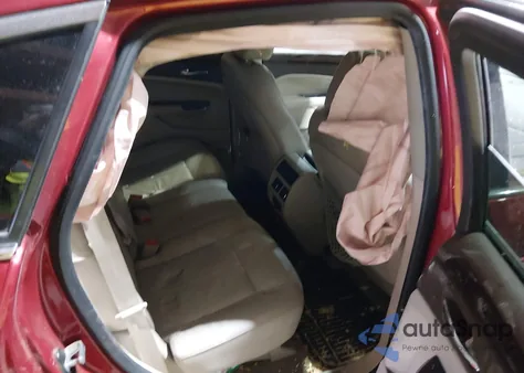 2015 Cadillac Srx Luxury Collection z USA, uszkodzony, nr VIN 3GYFNEE33FS611325